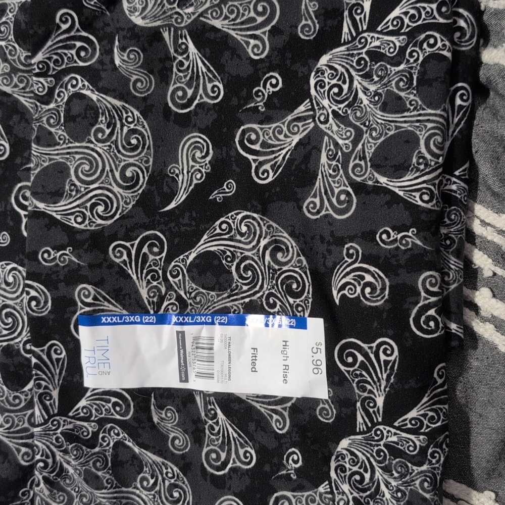 No Boundaries skull leggings high-rise fitted xxxl (22) NWT 2 pairs